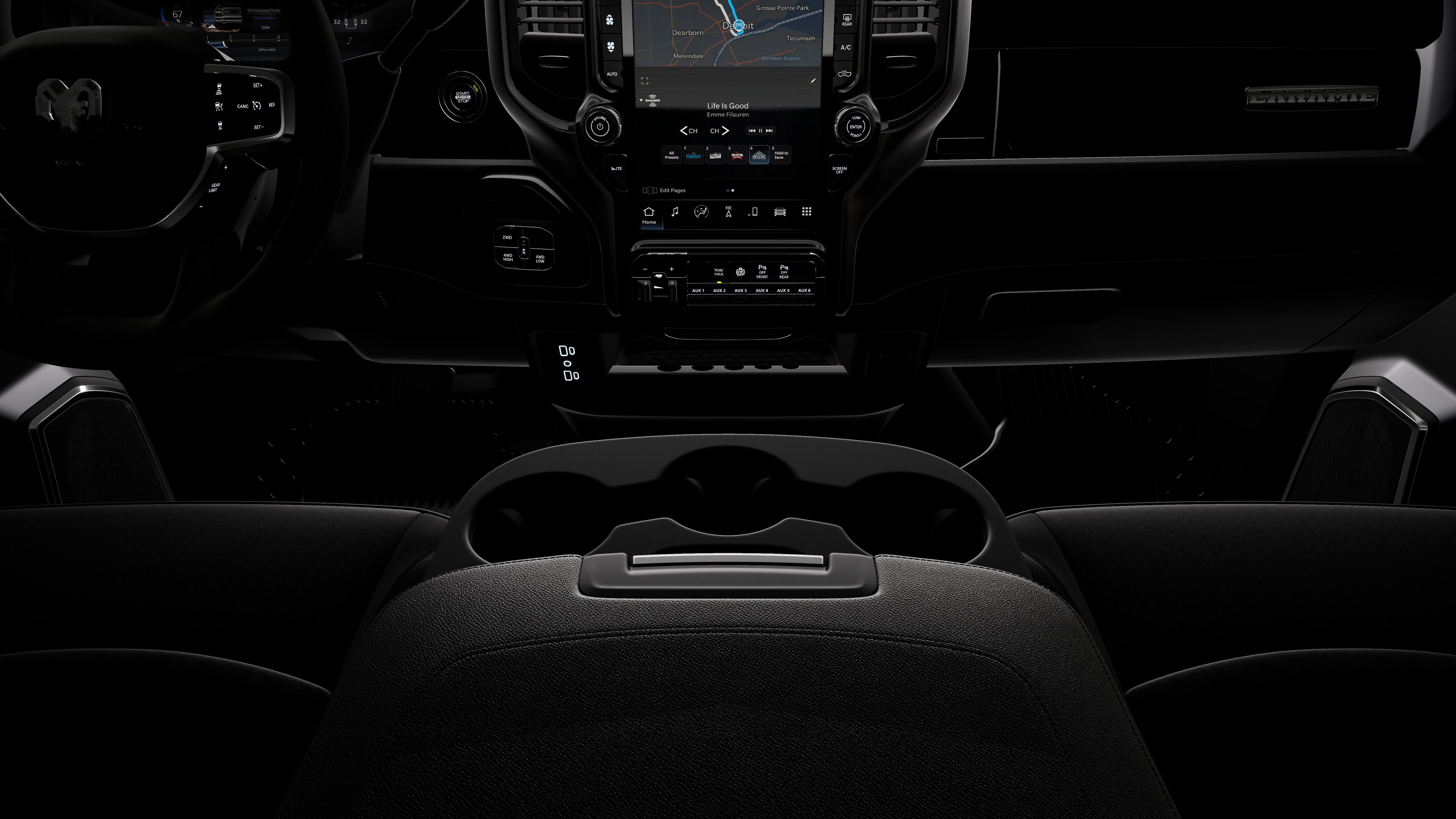 2026 RAM 3500 RAM 3500 LARAMIE CREW CAB 4X4 8' BOX