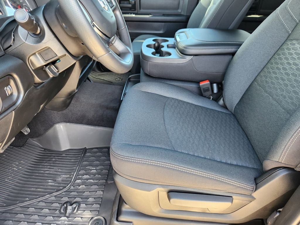 2026 RAM 2500 RAM 2500 TRADESMAN CREW CAB 4X4 6'4' BOX