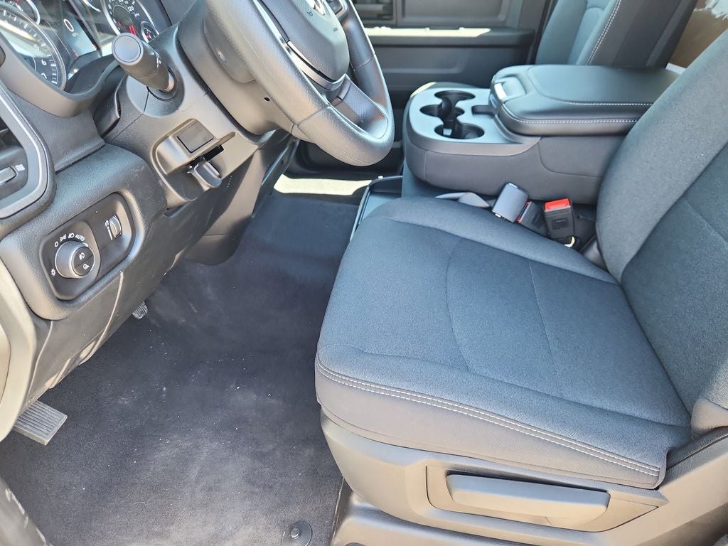 2026 RAM 2500 RAM 2500 TRADESMAN CREW CAB 4X4 6'4' BOX