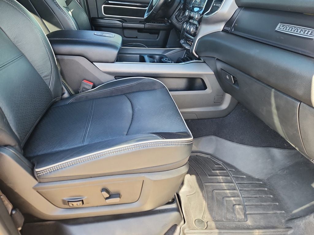 2021 RAM 2500 Laramie Crew Cab 4x4 6'4' Box