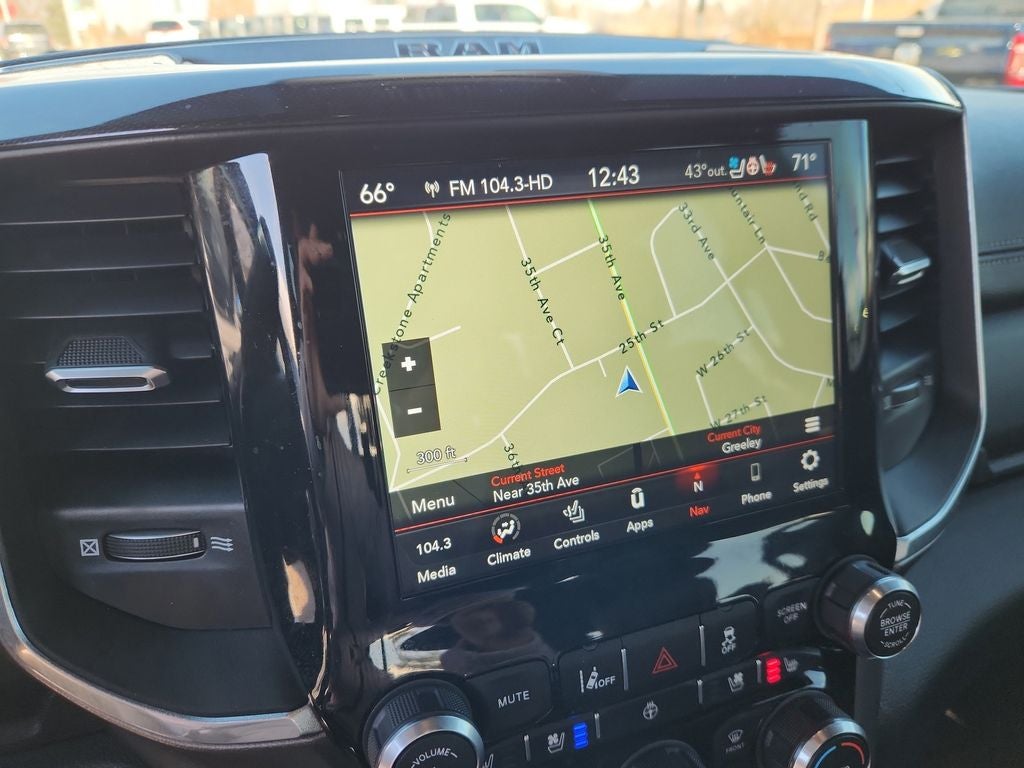 2021 RAM 2500 Laramie Crew Cab 4x4 6'4' Box