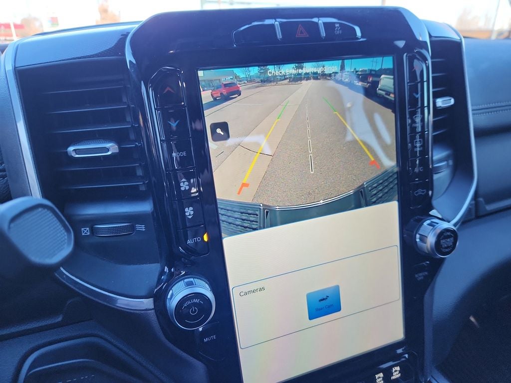 2023 RAM 2500 Laramie Crew Cab 4x4 6'4' Box