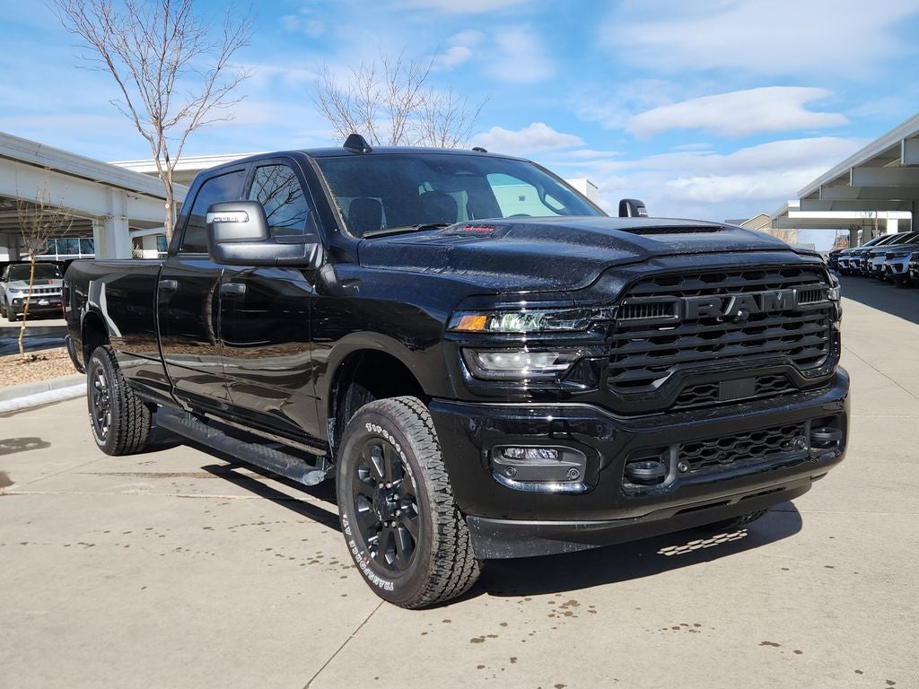 2026 RAM 2500 RAM 2500 BLACK EXPRESS CREW CAB 4X4 8' BOX