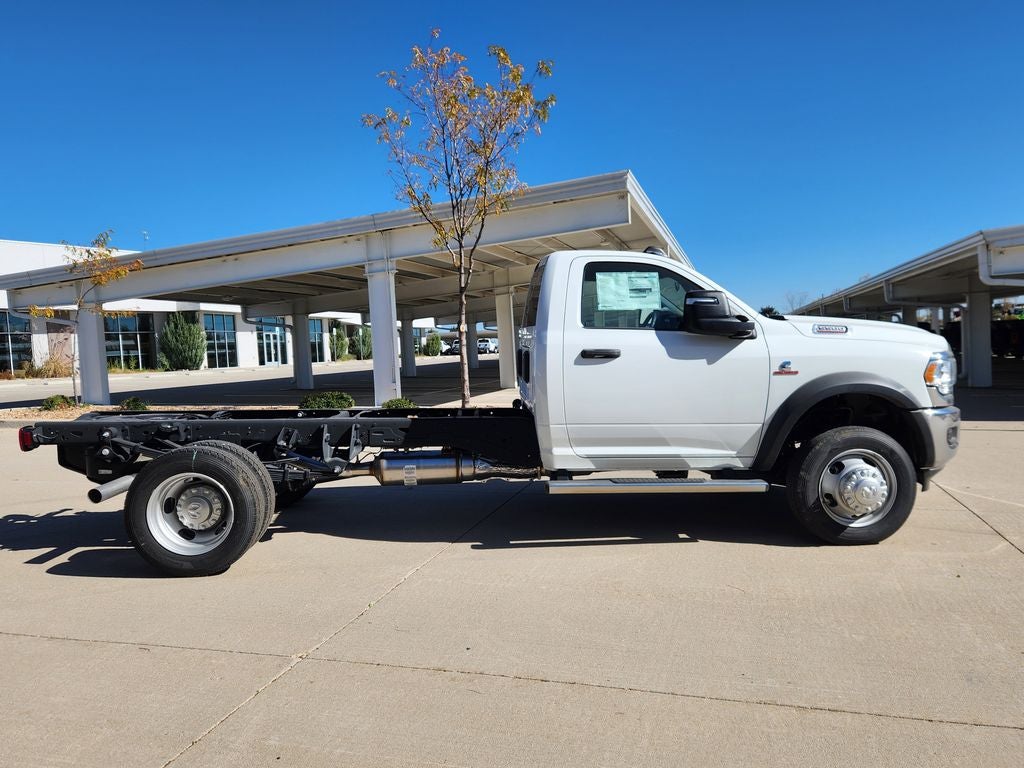 2024 RAM 5500 Chassis Cab RAM 5500 TRADESMAN CHASSIS REGULAR CAB 4X4 84' CA