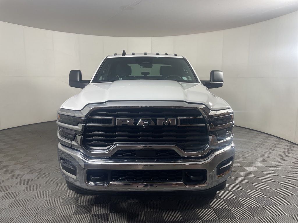 2026 RAM 3500 Chassis Cab RAM 3500 TRADESMAN CREW CAB CHASSIS 4X4 60' CA