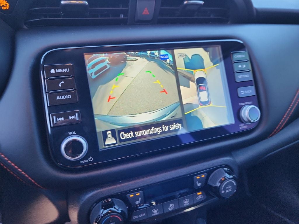 2023 Nissan Kicks SR Xtronic CVT