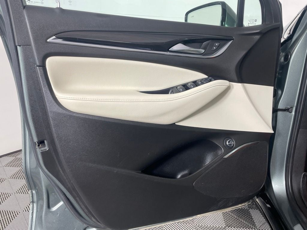 2022 Buick Enclave AWD Essence