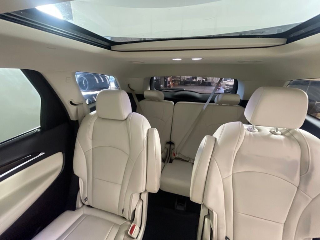 2022 Buick Enclave AWD Essence