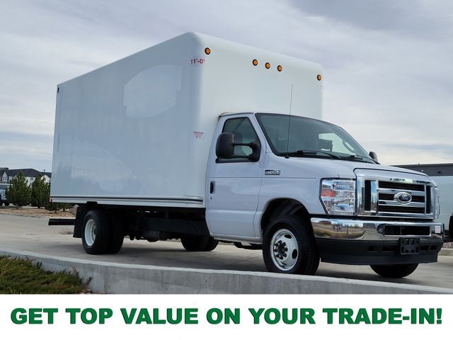 2022 Ford E-450SD Base