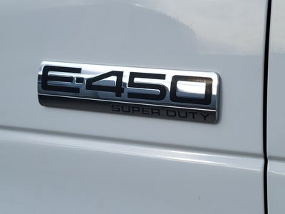 2022 Ford E-450SD Base