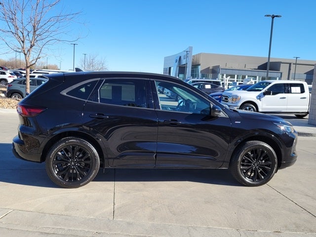2025 Ford Escape ST-Line Elite