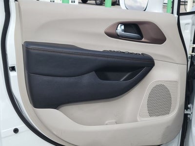 2017 Chrysler Pacifica Touring L