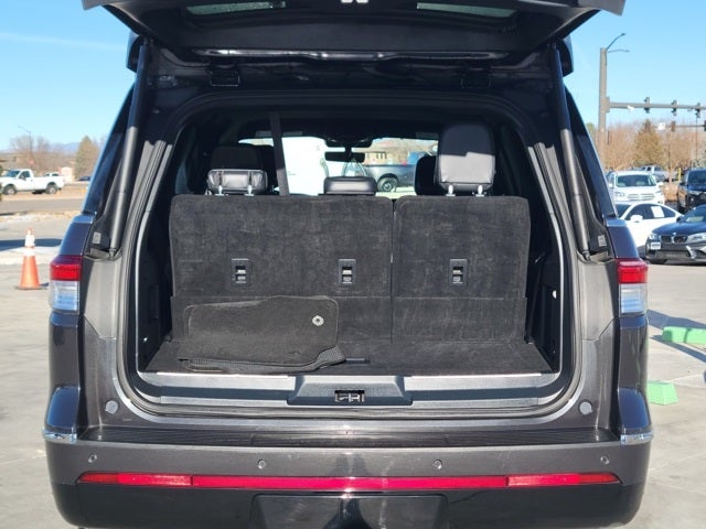 2023 Lincoln Navigator Standard