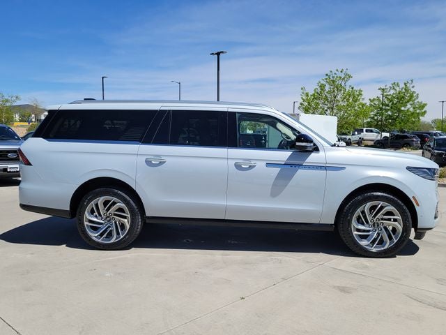 2025 Lincoln Navigator L Reserve