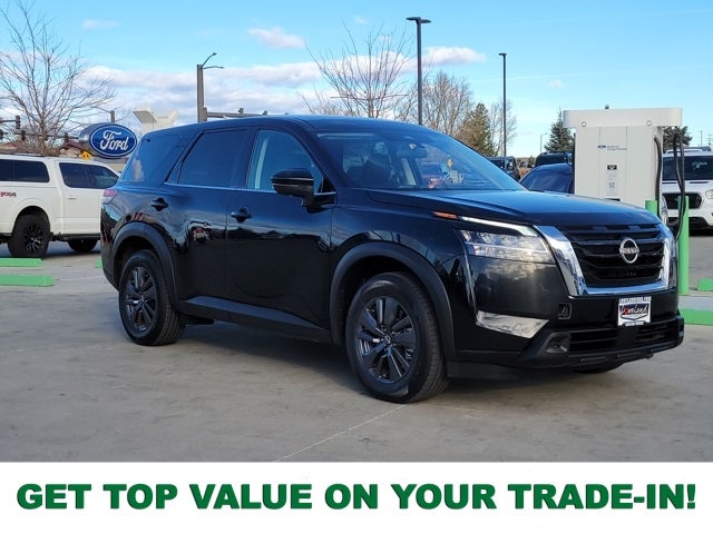 2022 Nissan Pathfinder S