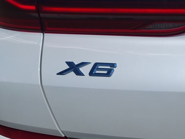 2023 BMW X6 xDrive40i