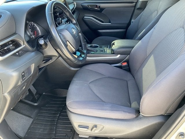 2021 Toyota Highlander LE