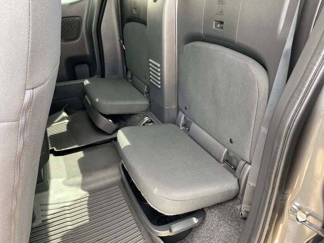 2024 Nissan Frontier S