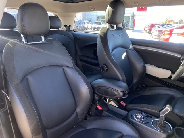 2021 MINI Cooper SE Electric Signature