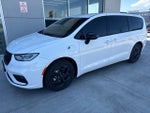 2024 Chrysler Pacifica Hybrid Select S Appearance