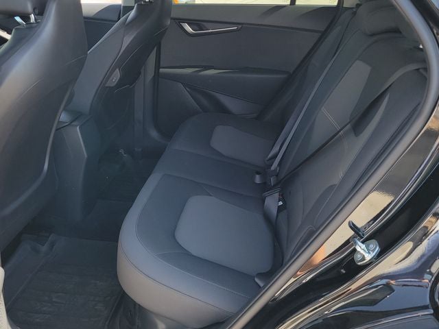 2023 Kia Niro LX