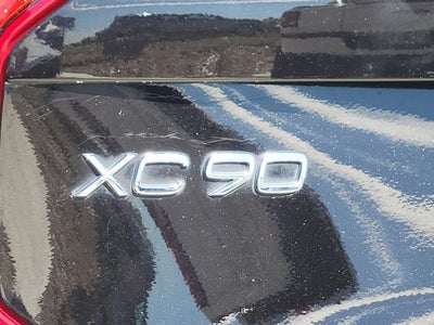 2021 Volvo XC90 T6 Momentum