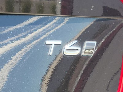 2021 Volvo XC90 T6 Momentum