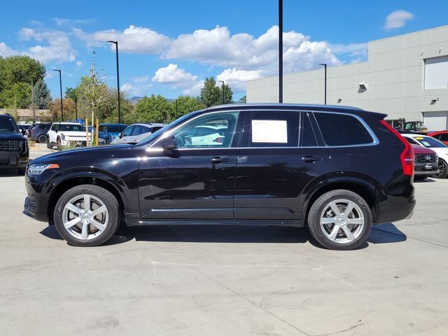 2021 Volvo XC90 T6 Momentum