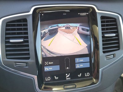 2021 Volvo XC90 T6 Momentum