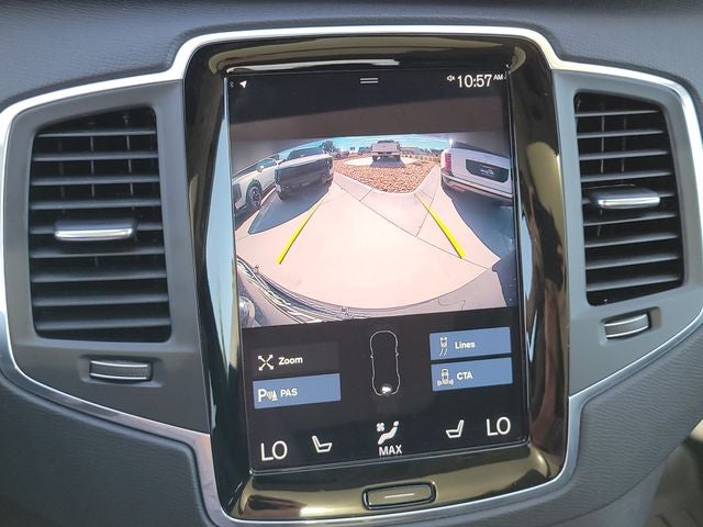 2021 Volvo XC90 T6 Momentum