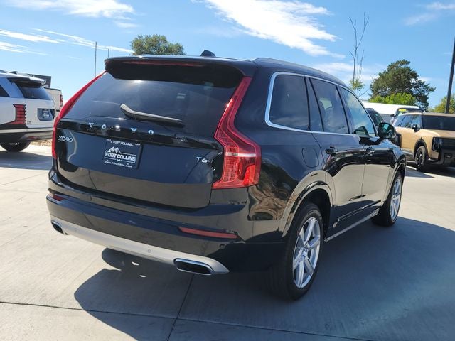 2021 Volvo XC90 T6 Momentum