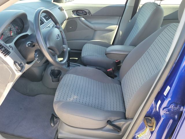 2005 Ford Focus ZX4