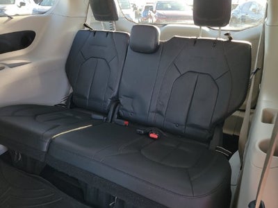 2017 Chrysler Pacifica Touring L Plus
