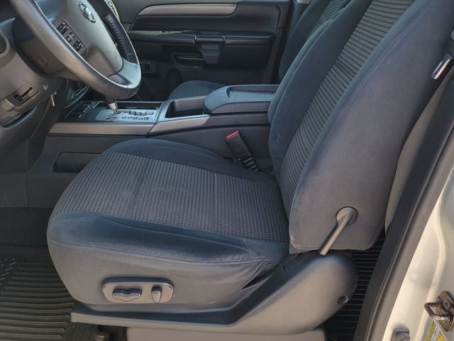 2010 Nissan Armada SE