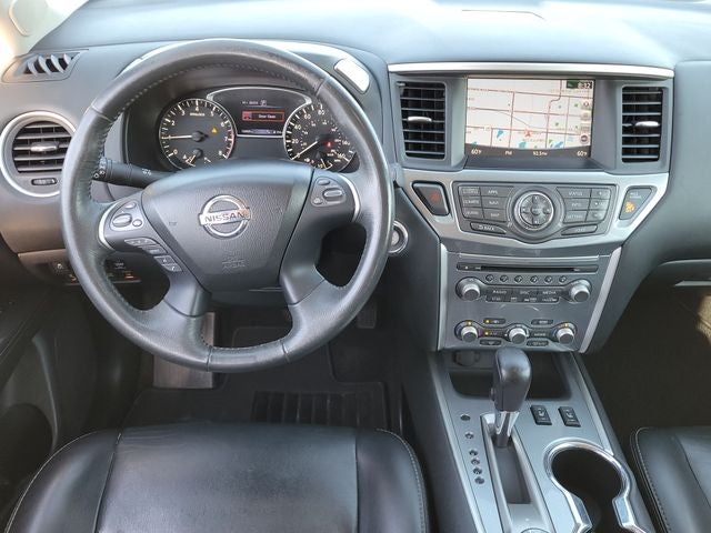 2017 Nissan Pathfinder SL