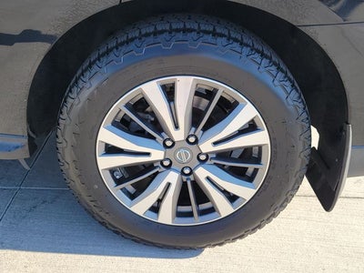 2017 Nissan Pathfinder SL