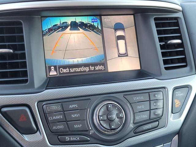 2017 Nissan Pathfinder SL