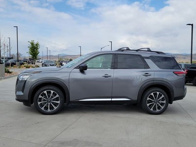 2026 Nissan Pathfinder Platinum